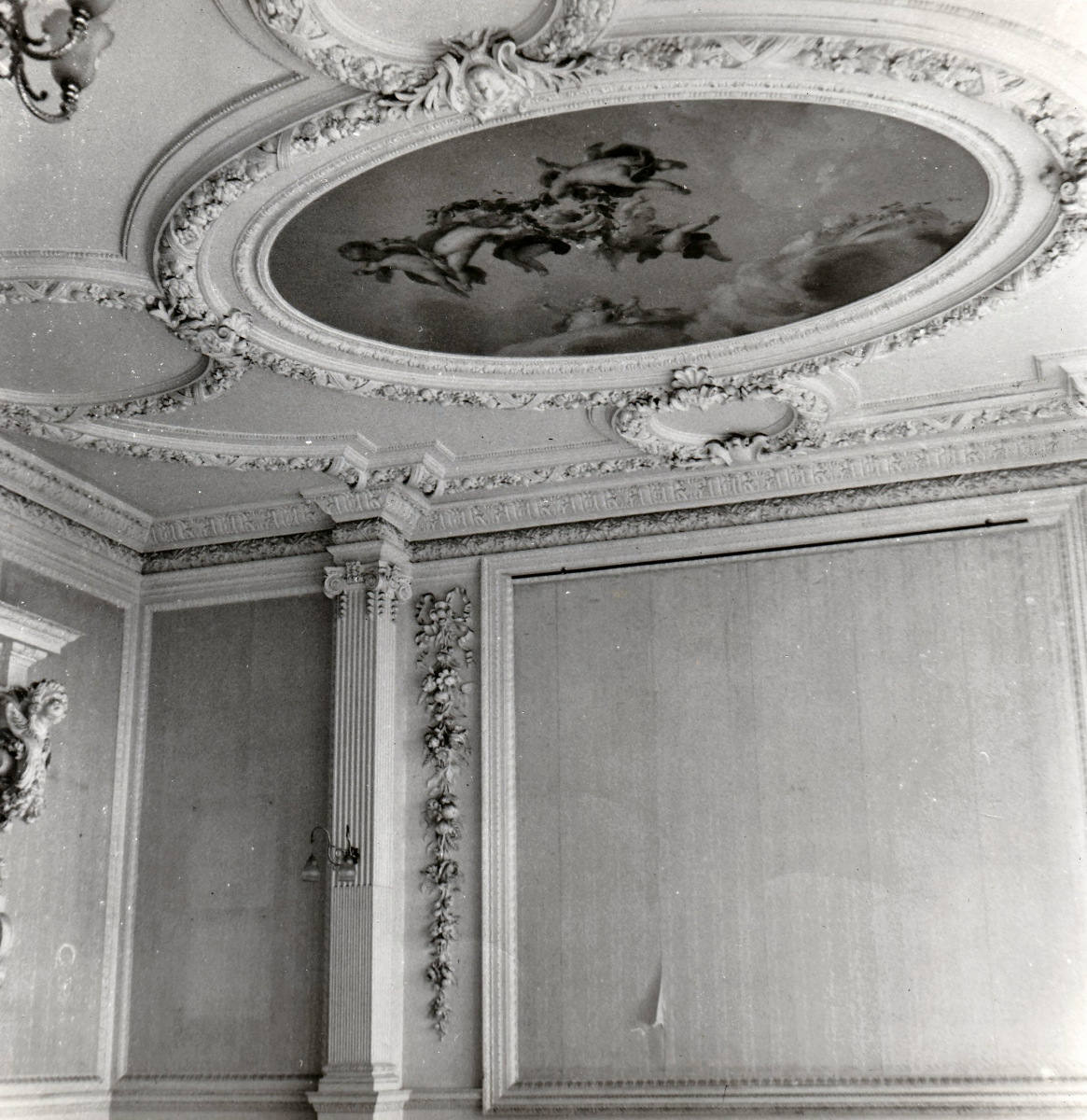 60.-The-Morning-room-ceiling